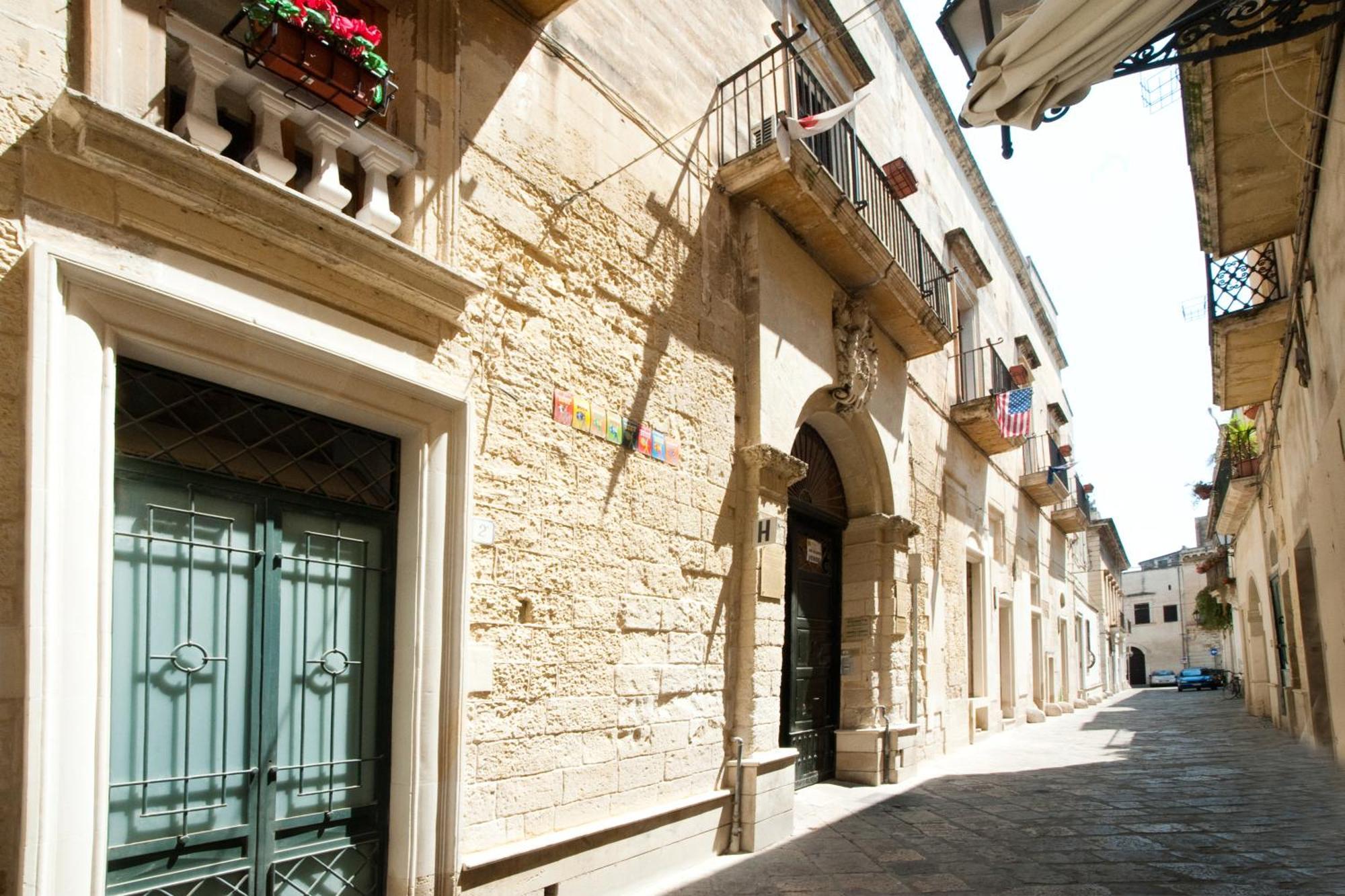 Azzurretta Guest House Lecce Exterior photo